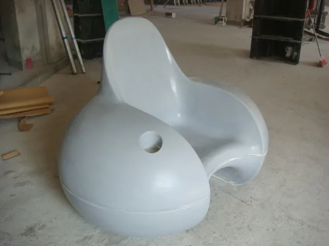 靠背坐椅
